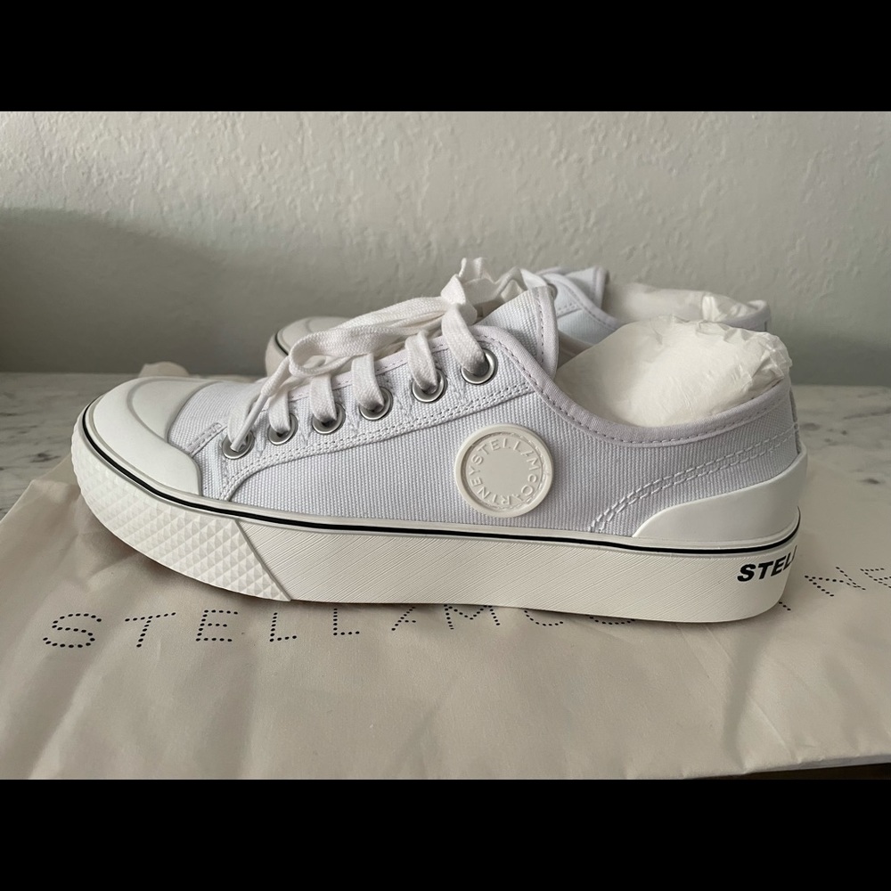 Stella McCartney Low-Top Lace-Up Sneakers